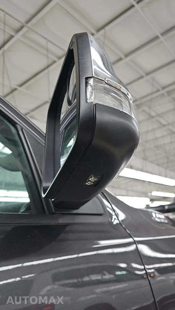 2022 Ram 1500 Laramie Crew Cab Short Bed - miniatura 10