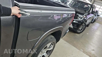 2022 Ram 1500 Laramie Crew Cab Short Bed - miniatura 5