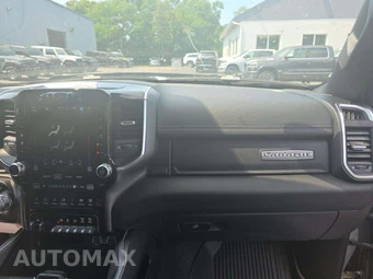 2022 Ram 1500 Laramie Crew Cab Short Bed - miniatura 19