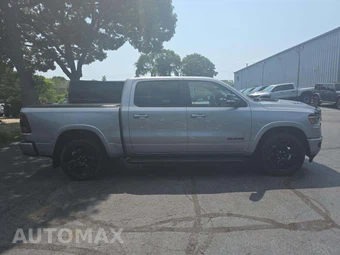 2022 Ram 1500 Laramie Crew Cab Short Bed - miniatura 4
