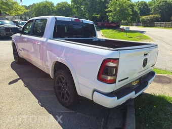2022 Ram 1500 Laramie Crew Cab Short Bed - miniatura 2