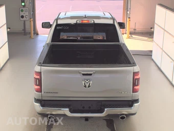 2022 Ram 1500 Laramie Crew Cab Short Bed - miniatura 5