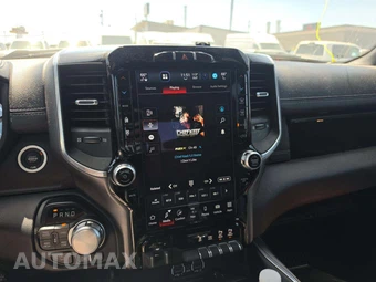 2022 Ram 1500 Laramie Crew Cab Short Bed - miniatura 7