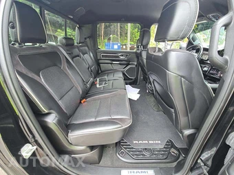 2022 Ram 1500 Laramie Crew Cab Short Bed - miniatura 13