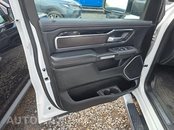 2022 Ram 1500 Laramie Crew Cab Short Bed - miniatura 9