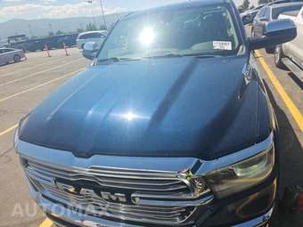 2022 Ram 1500 Laramie Crew Cab Short Bed - miniatura 2