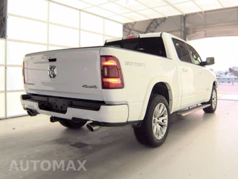 2022 Ram 1500 Laramie Crew Cab Short Bed - miniatura 4