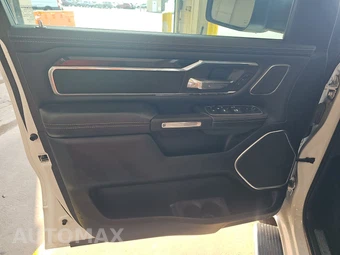 2022 Ram 1500 Laramie Crew Cab Short Bed - miniatura 9
