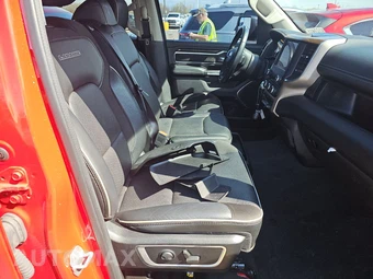 2022 Ram 1500 Laramie Crew Cab Short Bed - miniatura 8