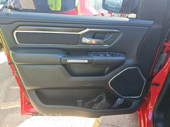 2022 Ram 1500 Laramie Crew Cab Short Bed - miniatura 9