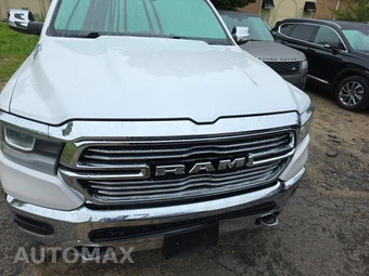 2022 Ram 1500 Laramie Crew Cab Short Bed - miniatura 2