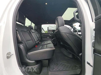 2022 Ram 1500 Laramie Crew Cab Short Bed – miniatura 16