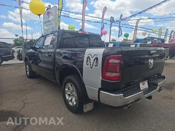 2022 Ram 1500 Laramie Crew Cab Short Bed - miniatura 2