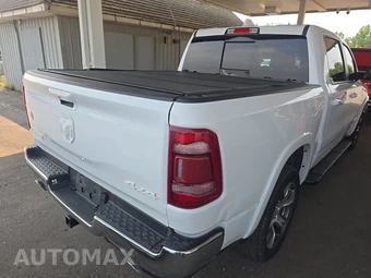 2022 Ram 1500 Laramie Crew Cab Short Bed - miniatura 4