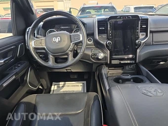2022 Ram 1500 Laramie Crew Cab Short Bed - miniatura 14