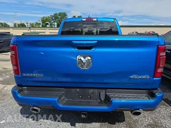 2022 Ram 1500 Laramie Crew Cab Short Bed - miniatura 5
