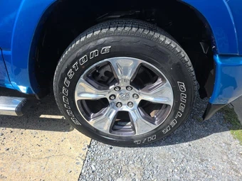 2022 Ram 1500 Laramie Crew Cab Short Bed - miniatura 9