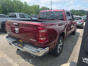 2022 Ram 1500 Laramie Crew Cab Short Bed - miniatura 3