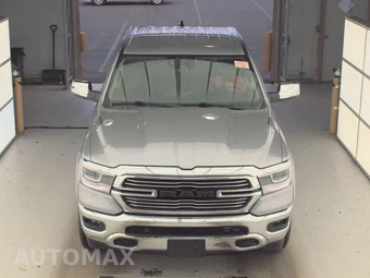 2022 Ram 1500 Laramie Crew Cab Short Bed - miniatura 2