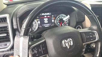2022 Ram 1500 Laramie Crew Cab Short Bed - miniatura 11