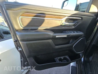 2022 Ram 1500 Laramie Crew Cab Short Bed - miniatura 9