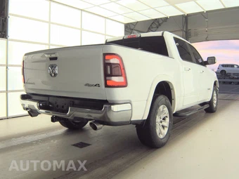 2022 Ram 1500 Laramie Crew Cab Short Bed - miniatura 4