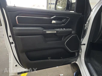 2022 Ram 1500 Laramie Crew Cab Short Bed - miniatura 9