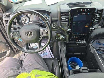 2022 Ram 1500 Limited Crew Cab Short Bed – miniatura 10