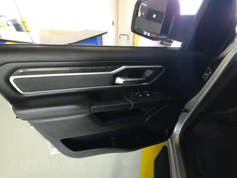 2022 Ram 1500 Lone Star Crew Cab Short Bed – miniatura 9