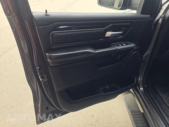 2022 Ram 1500 Sport Crew Cab Short Bed - miniatura 9