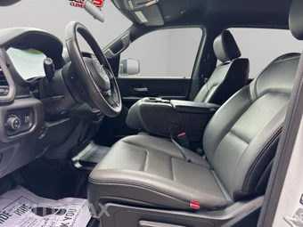 2022 Ram 1500 Tradesman Crew Cab Short Bed - miniatura 4
