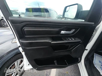 2022 Ram 1500 Tradesman Crew Cab Short Bed - miniatura 9