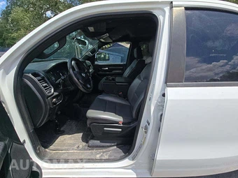 2022 Ram 1500 Tradesman Crew Cab Short Bed - miniatura 3