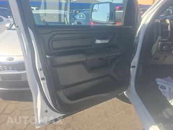 2022 Ram 1500 Tradesman Extended Cab Medium Bed – miniatura 9