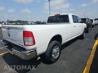 2022 Ram 2500 Big Horn Crew Cab Long Bed - miniatura 4
