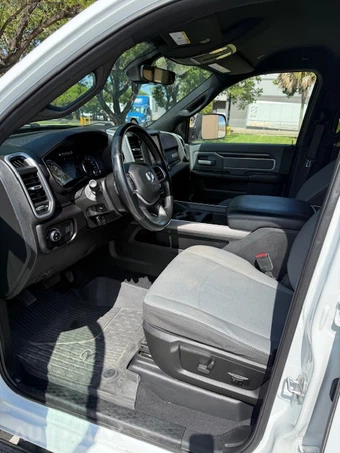 2022 Ram 2500 Big Horn Crew Cab Medium Bed - miniatura 5