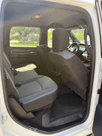 2022 Ram 2500 Big Horn Crew Cab Medium Bed - miniatura 9