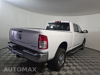 2022 Ram 2500 Big Horn Crew Cab Medium Bed - miniatura 4