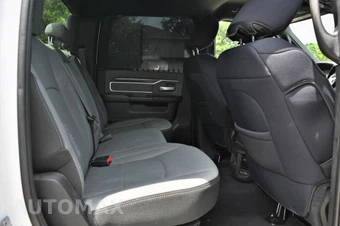 2022 Ram 2500 Big Horn Crew Cab Medium Bed - miniatura 16