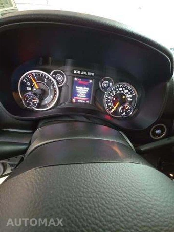 2022 Ram 2500 Big Horn Crew Cab Medium Bed - miniatura 9