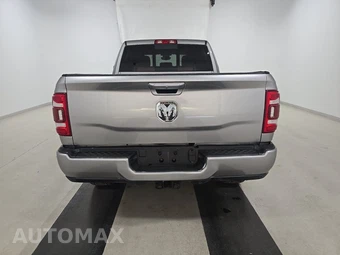 2022 Ram 2500 Big Horn Crew Cab Medium Bed - miniatura 5