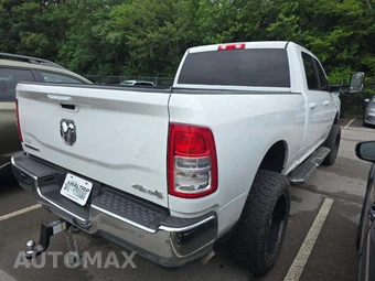 2022 Ram 2500 Big Horn Crew Cab Medium Bed - miniatura 3