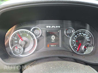 2022 Ram 2500 Big Horn Crew Cab Medium Bed - miniatura 9