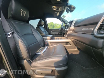 2022 Ram 2500 Big Horn Crew Cab Medium Bed - miniatura 8