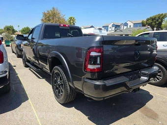 2022 Ram 2500 Laramie Crew Cab Long Bed - miniatura 2