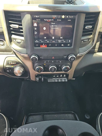 2022 Ram 2500 Laramie Crew Cab Medium Bed - miniatura 11
