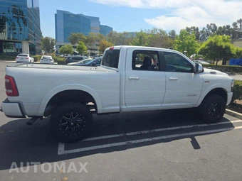 2022 Ram 2500 Laramie Crew Cab Medium Bed - miniatura 4