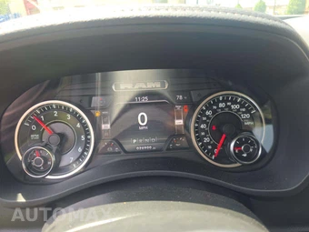 2022 Ram 2500 Laramie Crew Cab Medium Bed - miniatura 9