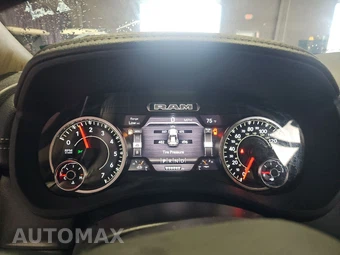 2022 Ram 2500 Laramie Crew Cab Medium Bed - miniatura 12