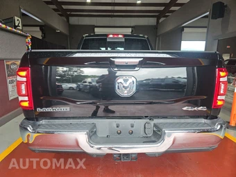 2022 Ram 2500 Laramie Crew Cab Medium Bed - miniatura 5